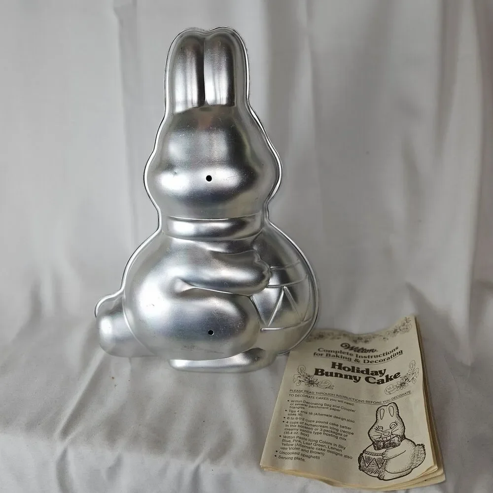 Wilton easter bunny